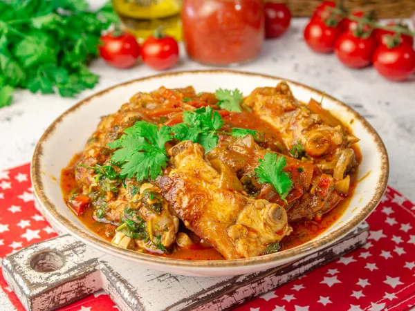 Фото готового блюда: Чахохбили из куриных бедер