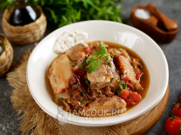 Фото готового блюда: Курица с финиками (тушеная)