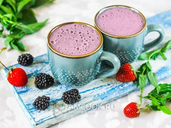 Фото блюда: Смузи из клубники и ежевики