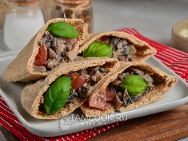 Фото готового блюда: Пита с грибами