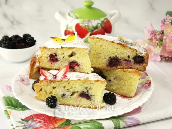 Фото блюда: Пирог с ежевикой и яблоками