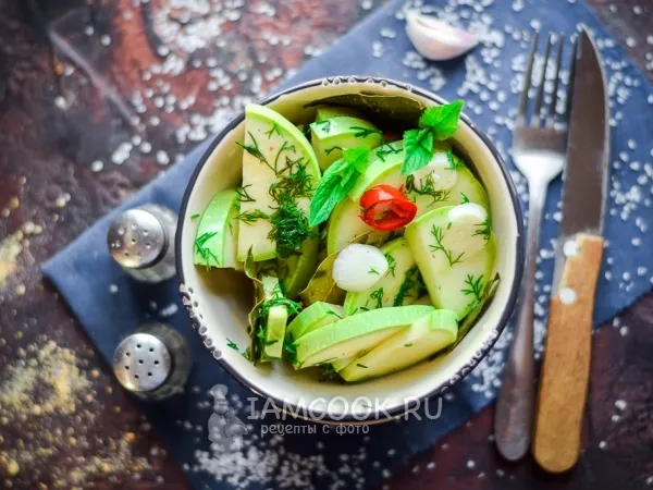Фото блюда: Острые маринованные кабачки быстрого приготовления