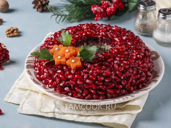 Фото готового блюда: Салат «Гранатовый браслет» с языком