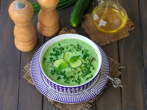 Фото готового блюда: Огуречный суп