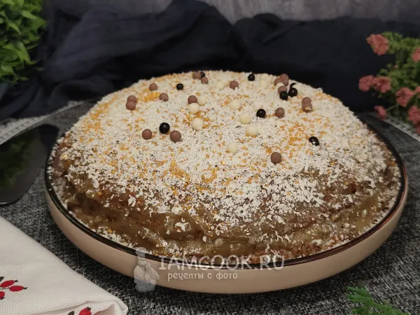 Фото блюда: Блинный торт с халвой