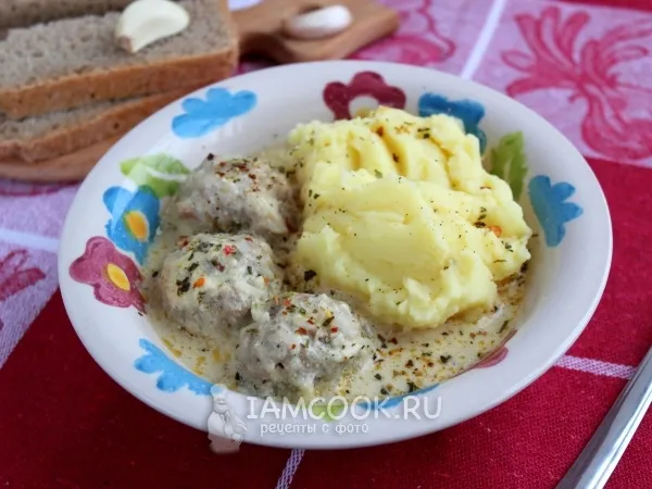 Фото готового блюда: Тефтели с подливкой в мультиварке