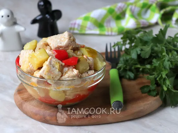 Фото готового блюда: Индейка с кабачками в мультиварке