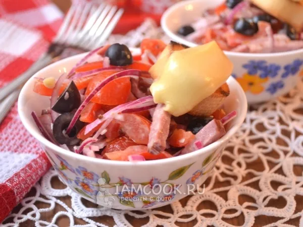 Фото готового блюда: Салат с копченой говядиной