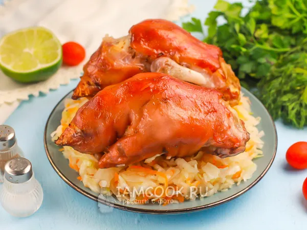 Фото готового блюда: Свиные ножки в рукаве в духовке