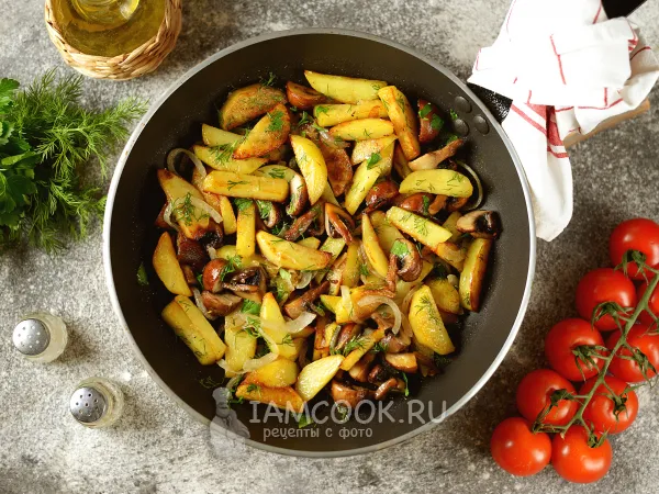 Фото готового блюда: Жареха с грибами и картошкой