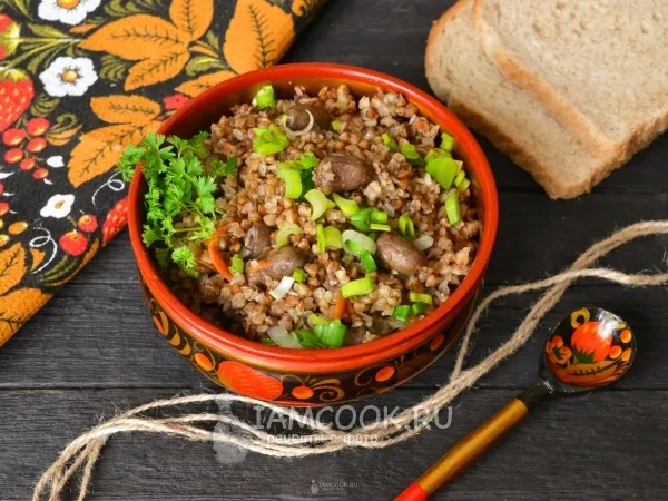 Фото блюда: Куриные сердечки с гречкой в мультиварке