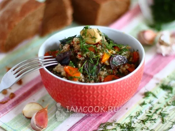 Фото готового блюда: Постный плов с грибами в мультиварке