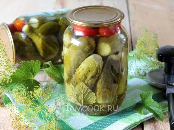 Фото готового блюда: Маринованные огурцы на зиму