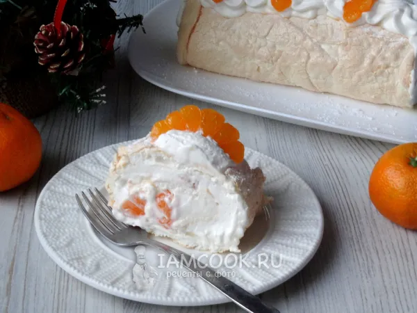 Фото блюда: Меренговый рулет с мандаринами