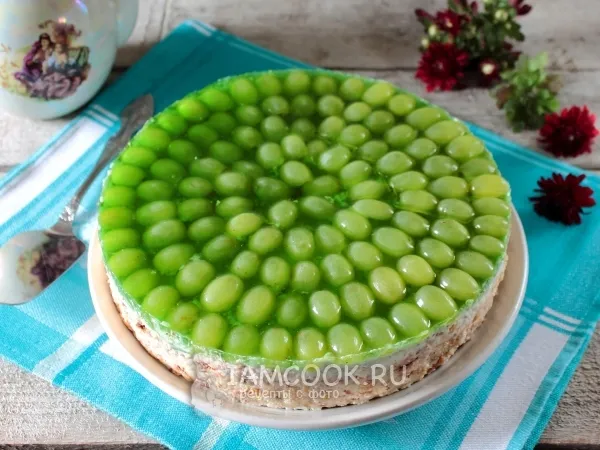 Фото готового блюда: Торт без выпечки сметанно-желейный