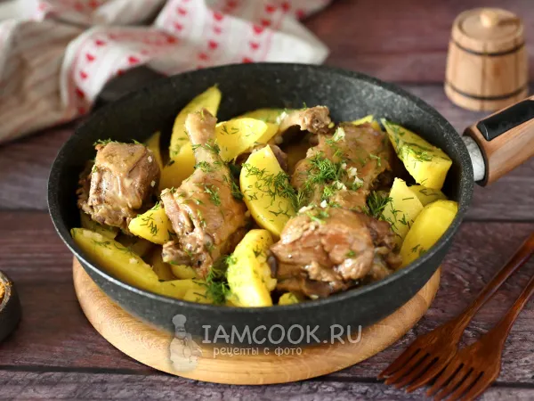 Фото блюда: Утка с картошкой на сковороде (кусочками)