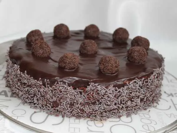 Фото готового блюда: Торт «Шоколадный трюфель»