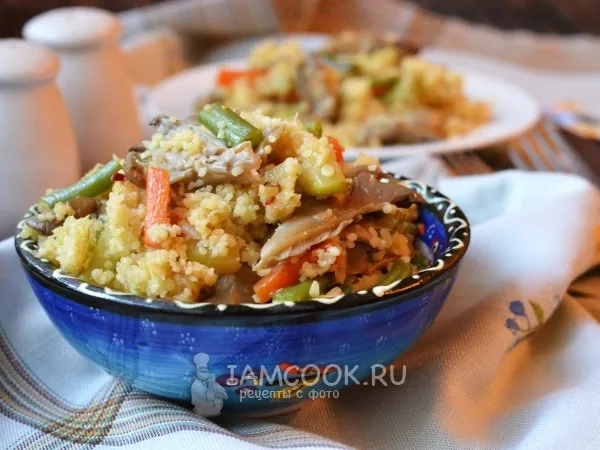 Фото готового блюда: Кус-кус с вешенками и овощами
