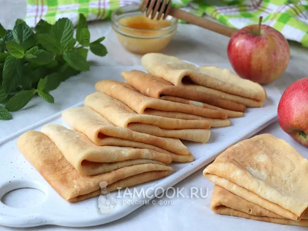 Фото блюда: Блинчики с яблочным пюре (на кефире)