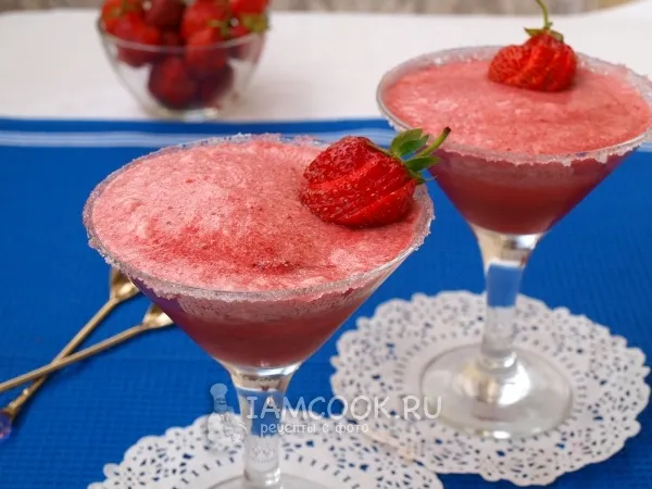 Фото готового блюда: Клубничный самбук