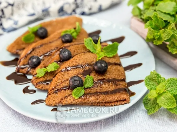 Фото готового блюда: Блины с шоколадно-ореховой пастой