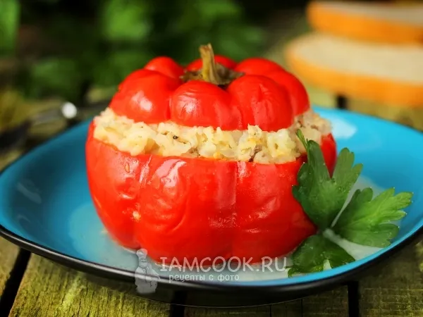 Фото блюда: Фаршированные перцы в сметанном соусе