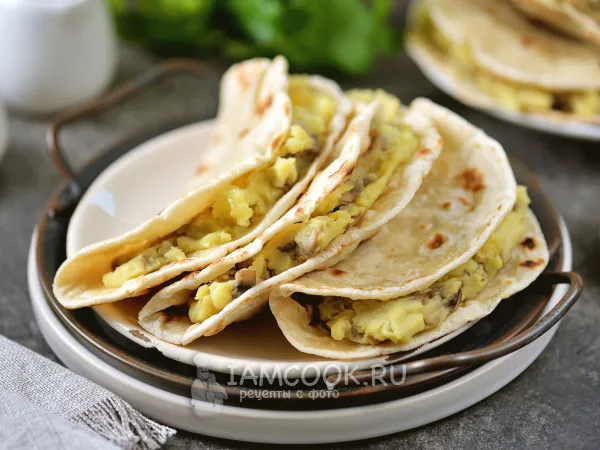 Фото блюда: Кыстыбый с грибами и картошкой