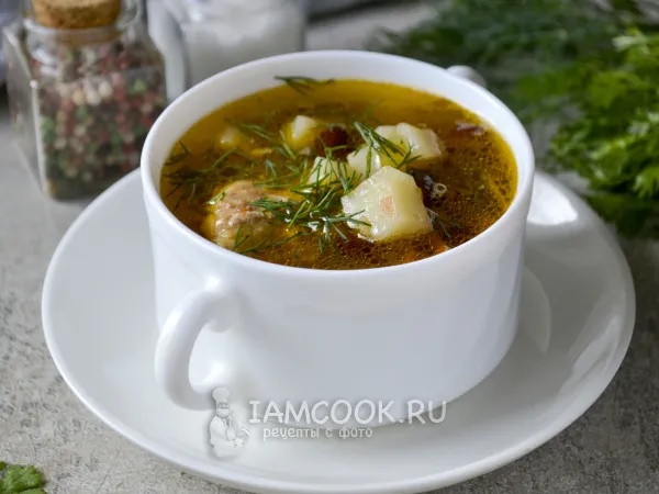 Фото блюда: Фасолевый суп с тушенкой