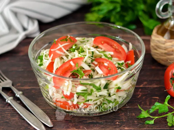 Фото блюда: Салат из капусты и помидоров с маслом