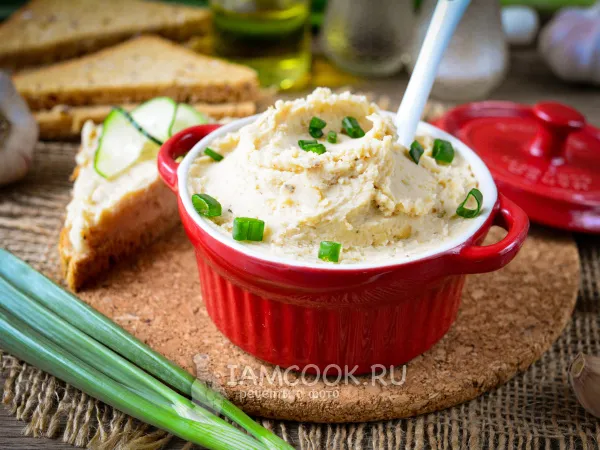 Фото блюда: Паштет из фасоли с чесноком