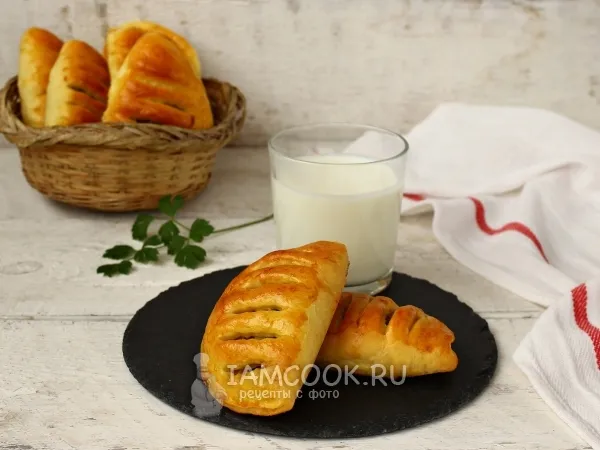 Фото готового блюда: Булочки с капустой «Кармашки»