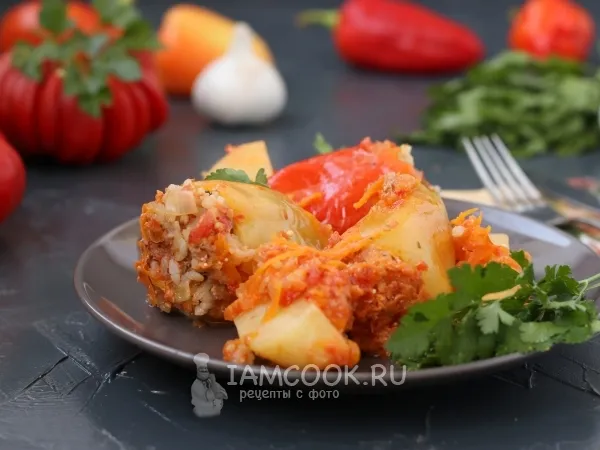 Фото блюда: Фаршированный мясом перец с картофелем