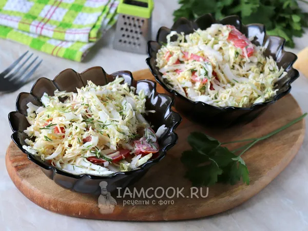 Фото блюда: Салат с пекинской капустой, помидорами и сыром