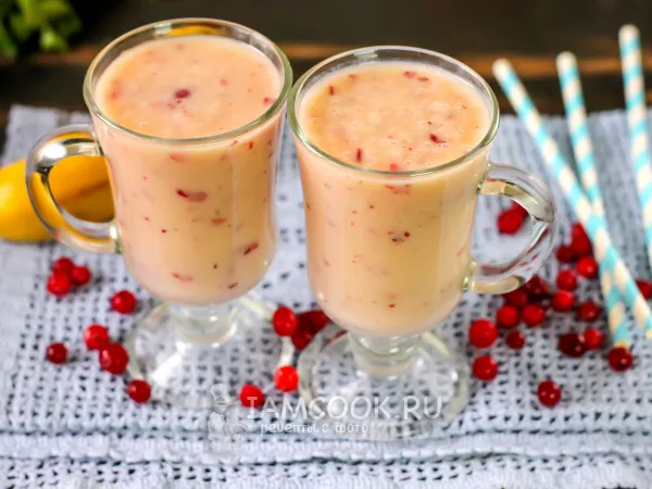 Фото блюда: Смузи с клюквой и бананом