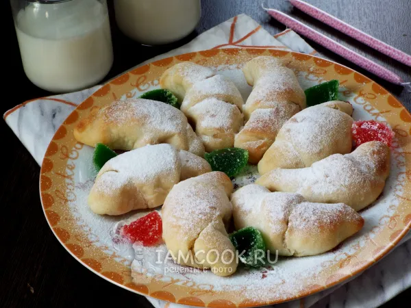 Фото готового блюда: Постные рогалики с мармеладом