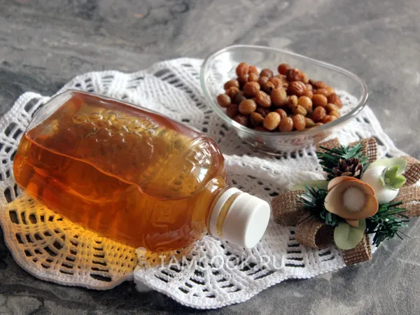 Фото блюда: Настойка на изюме на самогоне, на водке