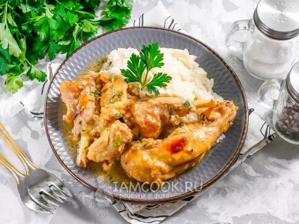 Фото блюда: Фрикасе из кролика в винном соусе