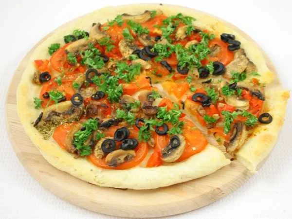 Фото блюда: Пицца постная с грибами (неклассический рецепт)