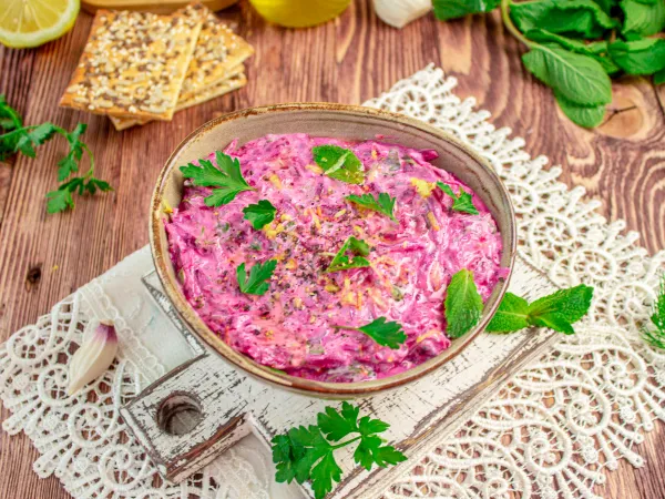 Фото блюда: Соус Цацики со свеклой