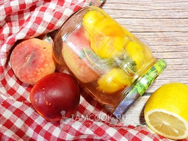 Фото блюда: Компот из нектаринов и персиков на зиму