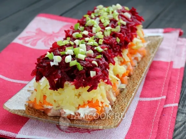 Фото готового блюда: Салат «Семга под шубой»