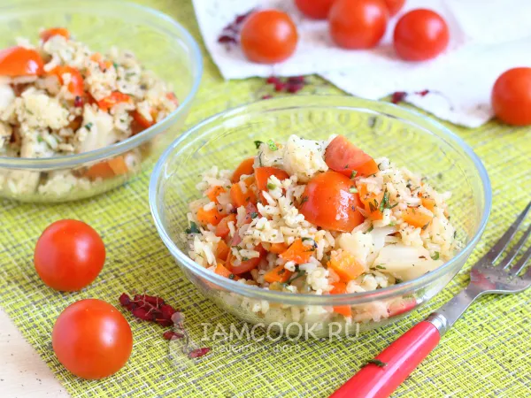 Фото готового блюда: Бурый рис с овощами