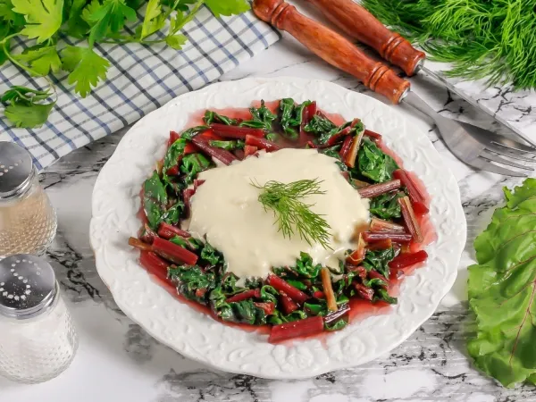 Фото блюда: Тушеная свекольная ботва по-армянски