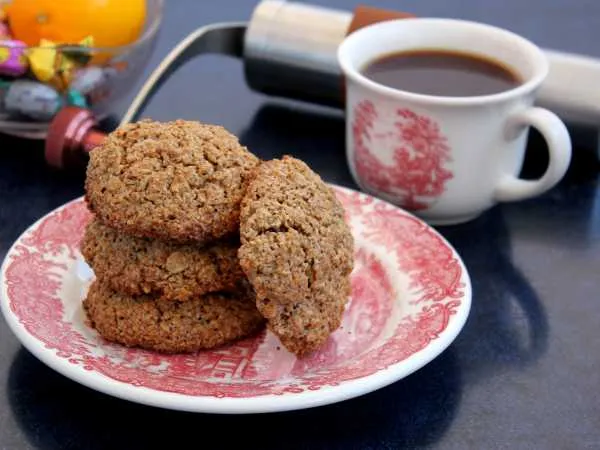 Фото готового блюда: Овсяное кофейное печенье с цедрой