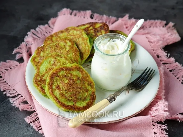 Фото готового блюда: Оладьи из брокколи
