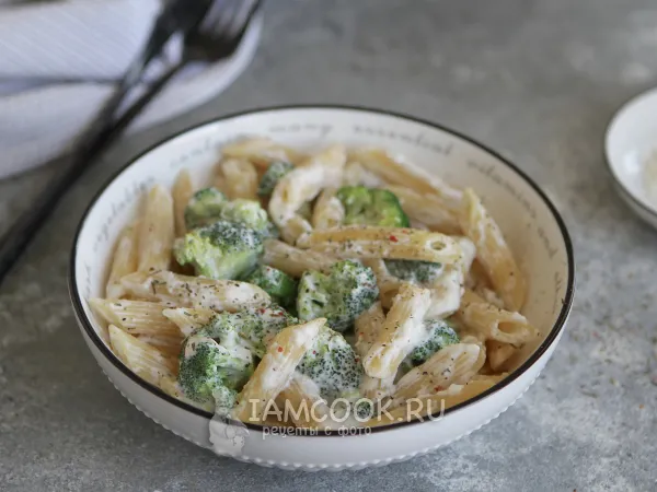 Фото блюда: Пенне с брокколи в сливочном соусе
