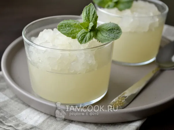 Фото готового блюда: Желе из ревеня