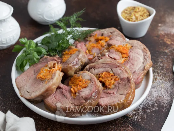 Фото готового блюда: Рулет из голени индейки без кости