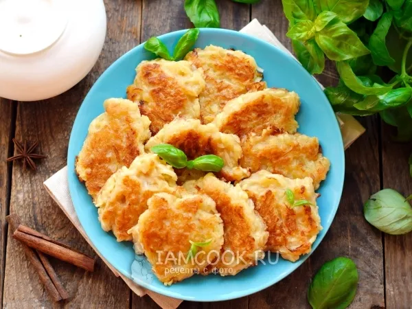 Фото блюда: Яблочные драники с корицей