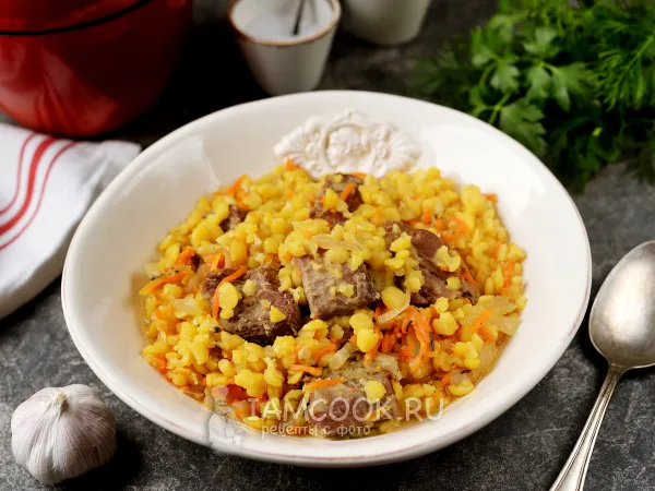 Фото блюда: Горох с мясом в горшочке в духовке